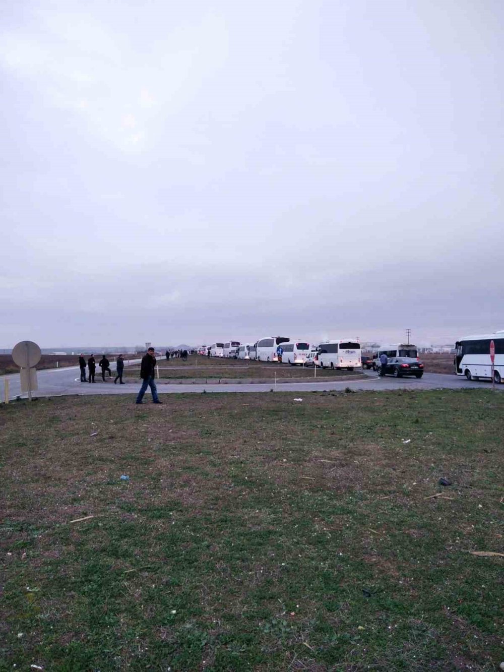 İşçi servisi devrildi: 5 yaralı