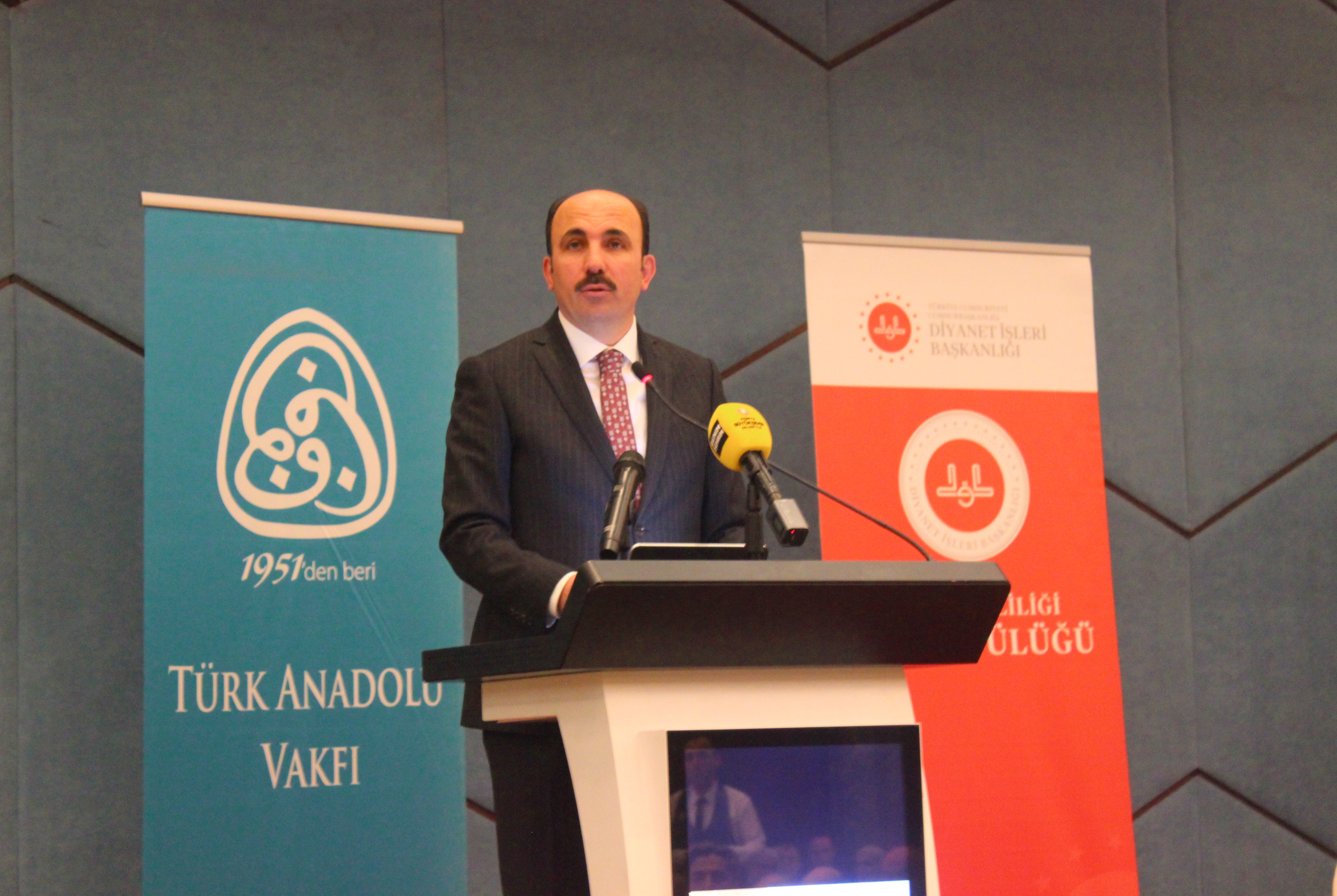 ugur-ibrahim-altay.jpg