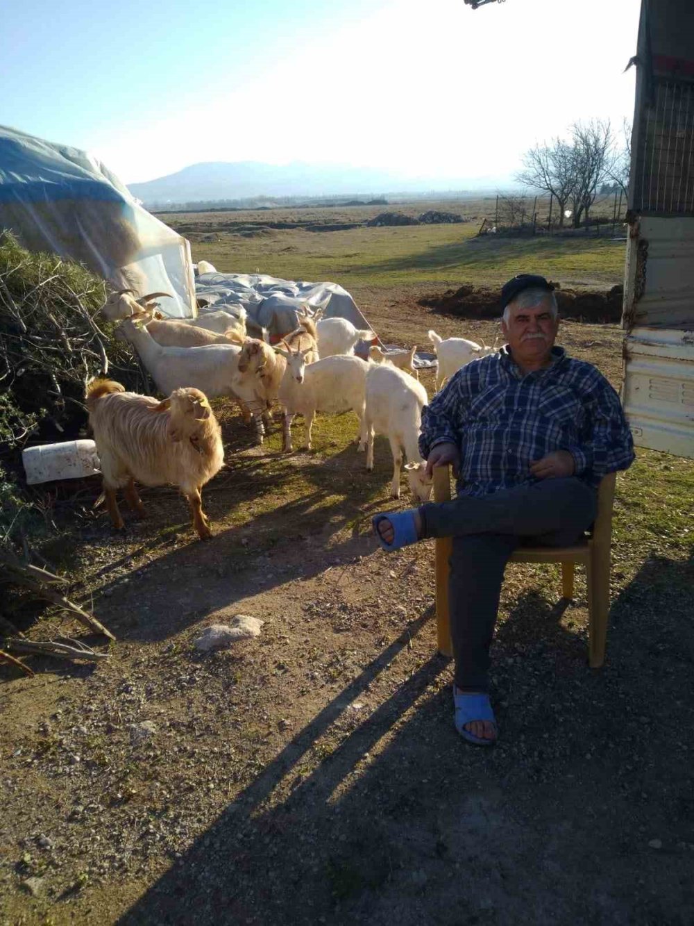 70 yaşındaki kaybolan yaşlı adam her yerde aranıyor