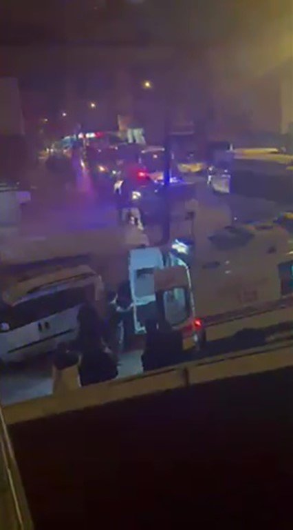 Sokak ortasında eski eşini bıçakladı