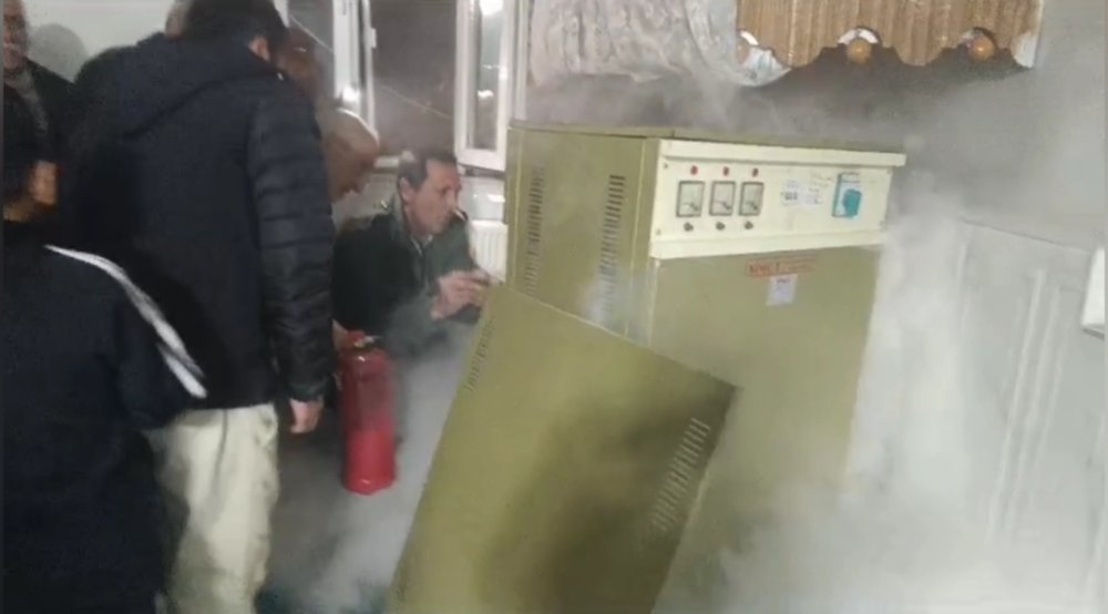 Teravihte yangın çıktı!