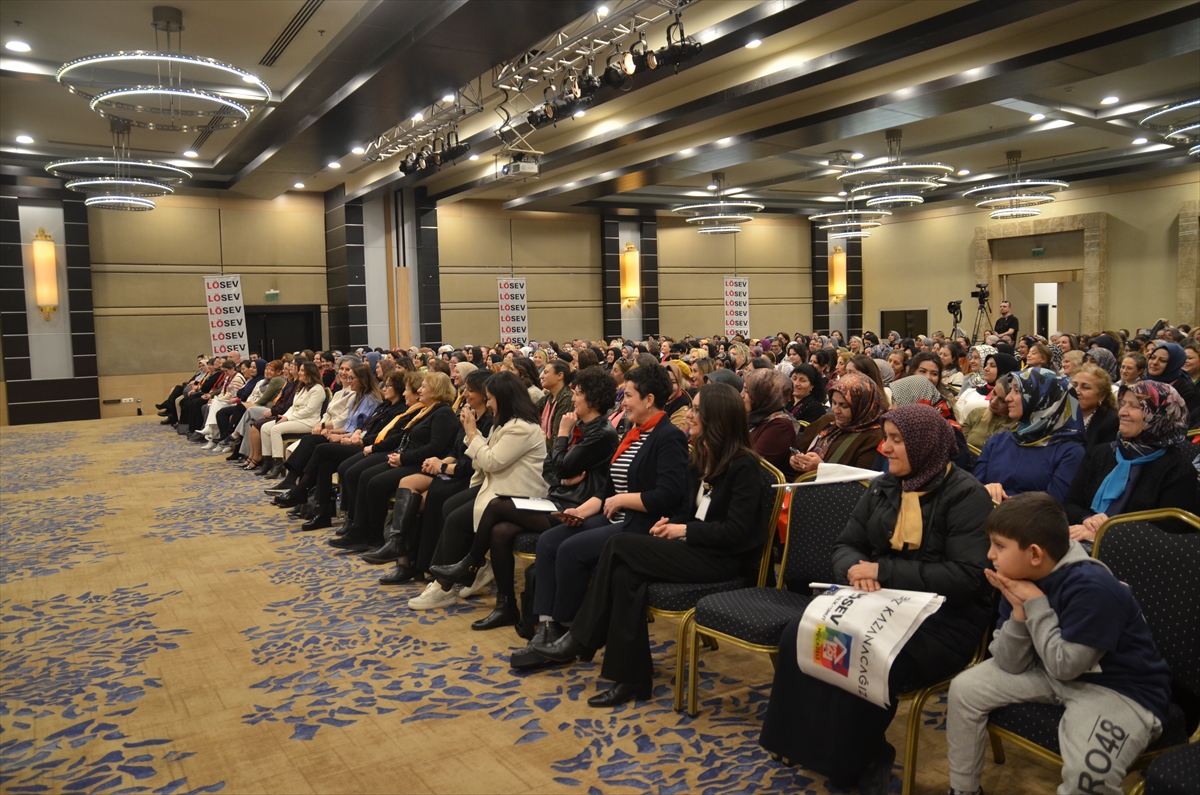 aa-20250305-37245079-37245078-konyada-losev-umudumuz-kadin-dayanismasi-paneli-duzenlendi.jpg