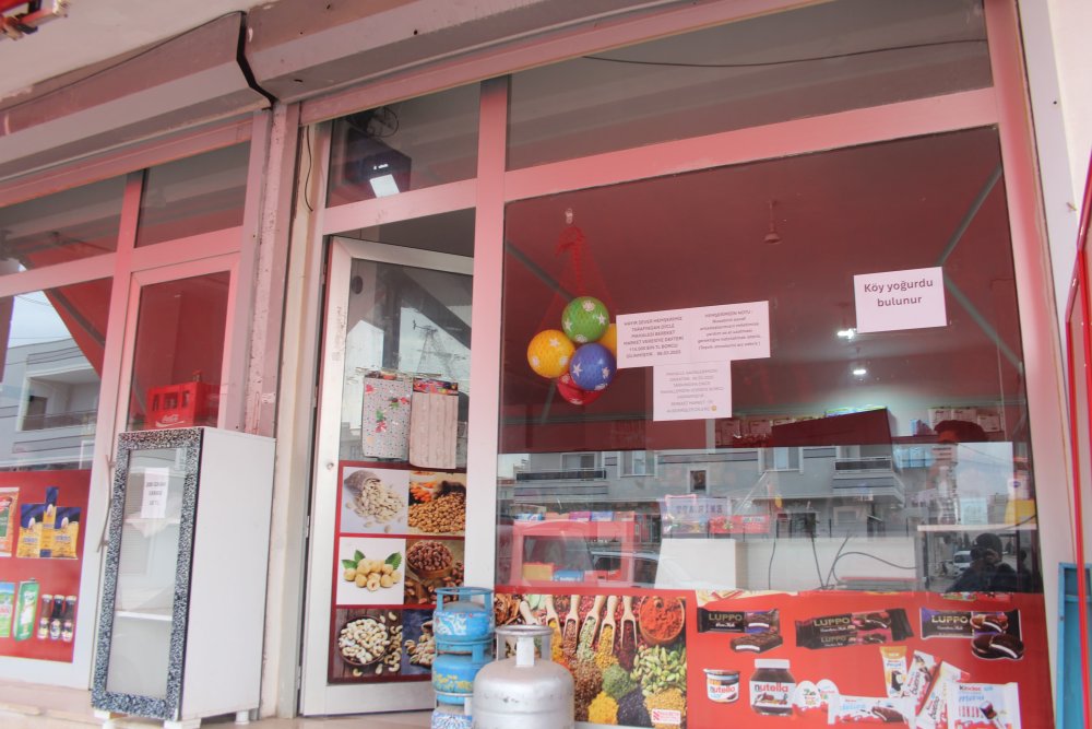 Marketin 114 bin liralık veresiye borcunu ödedi