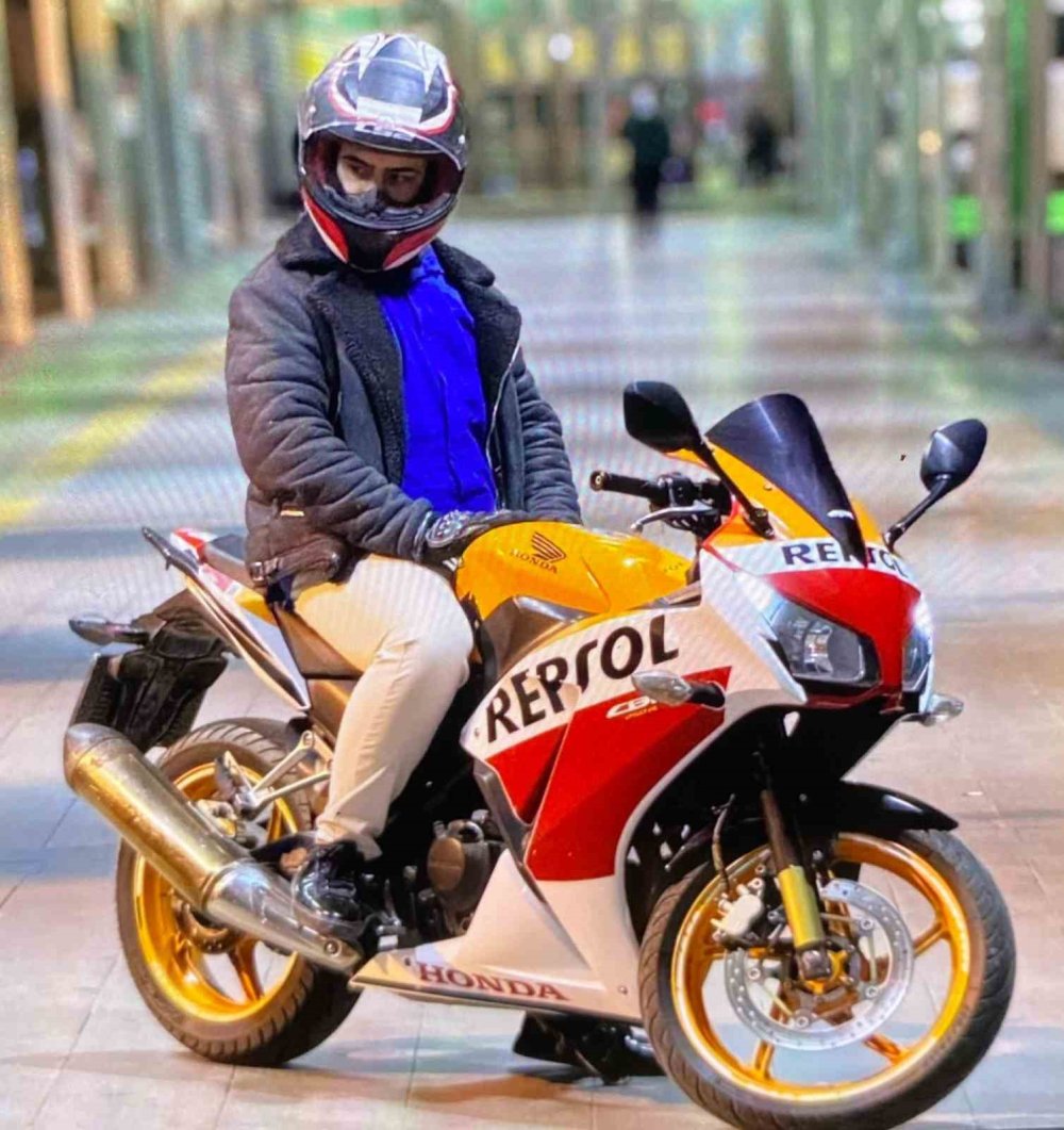 Konya’da kontrolden çıkan motosiklet ağaca çarptı: 1’i ağır 2 yaralı