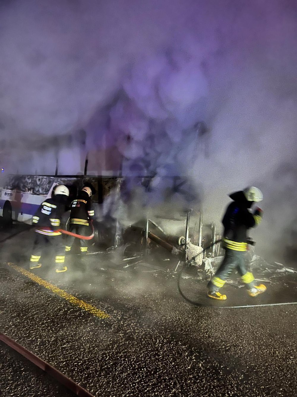 Konya'da korku dolu anlar... Yolcu otobüsü alevlere teslim oldu