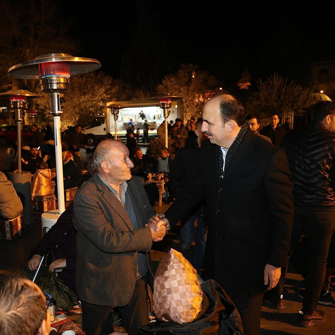 baskan-altaydan-konyalilarla-ramazan-bulusmasi-2.jpg
