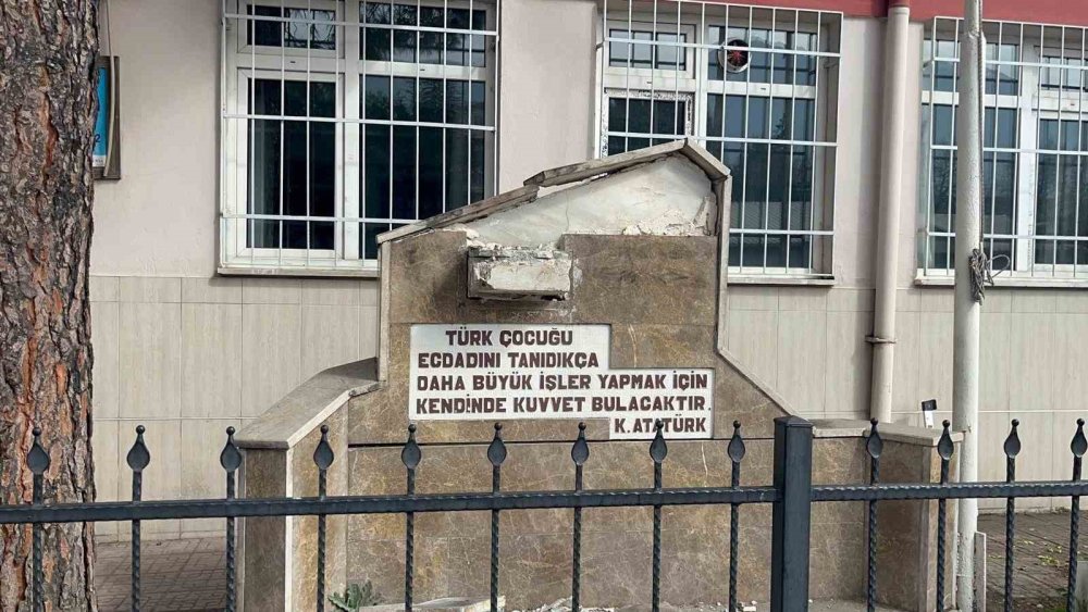 Atatürk büstünü çalan hırsız tutuklandı