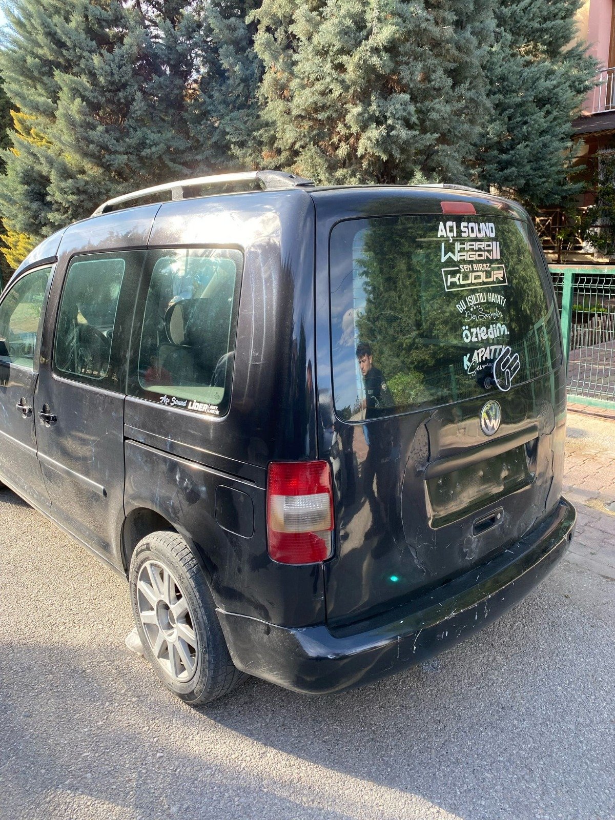 konyada-dur-ihtarina-uymayan-ehliyetsiz-surucu-ve-arac-sahibine-61-bin-215-lira-ceza-kesildi-2.jpg