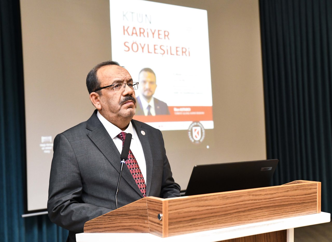 turkiye-ulusal-ajansi-baskani-ilker-astarci-konyada-universite-ogrencileriyle-bulustu-2.jpg