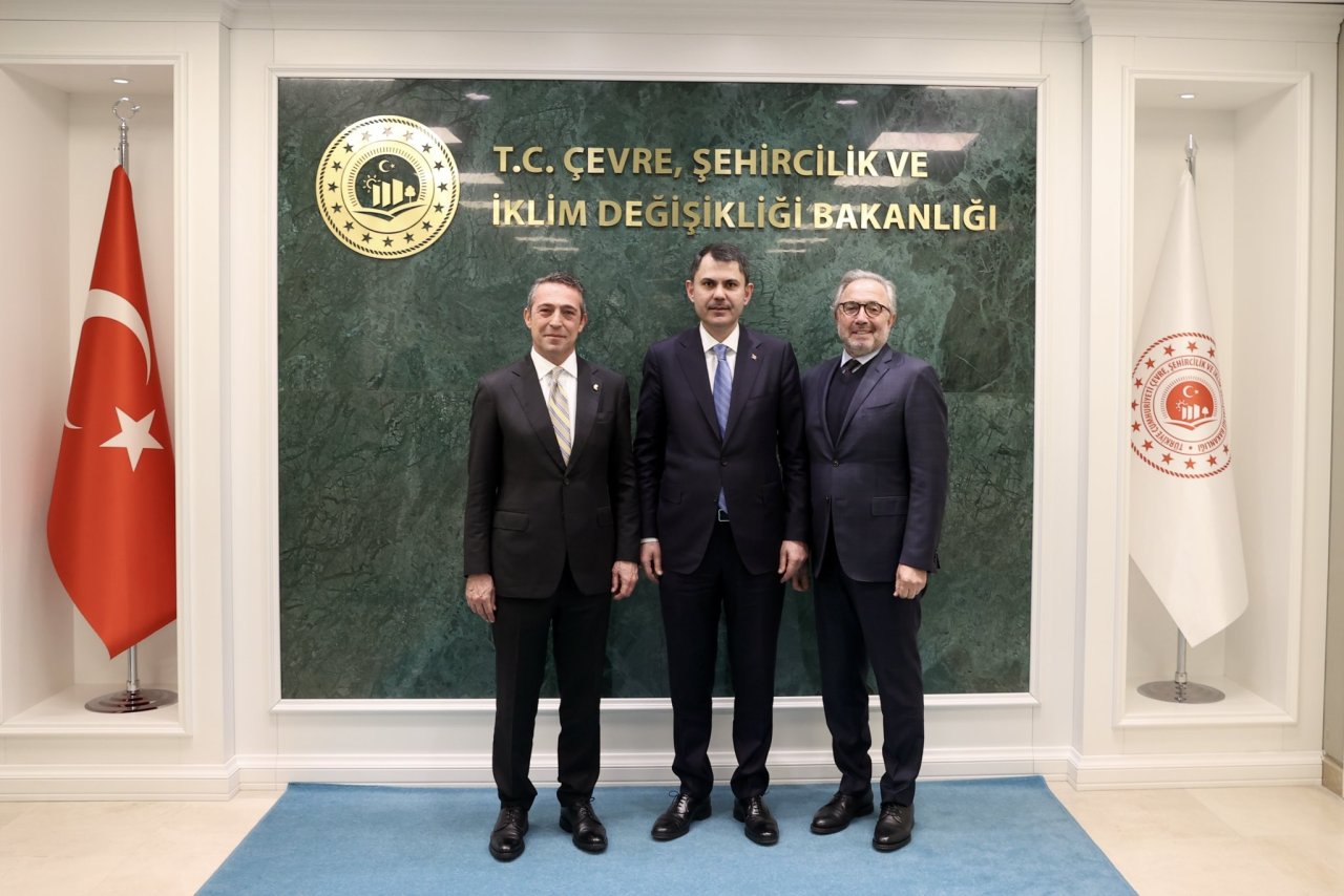 fenerbahce-spor-kulubu-baskani-ali-koctan-erdogan-ve-kuruma-ziyaret-002.jpg