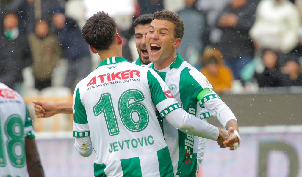 forma-giyemeyecek-futbolcular-004.jpg