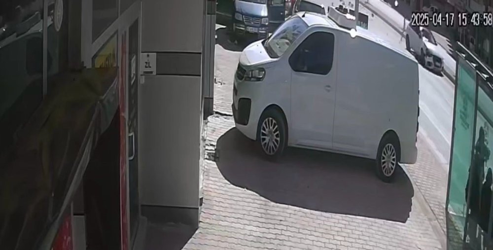 Konya’da otomobilin çarptığı çocuğun öldüğü acı kaza kamerada