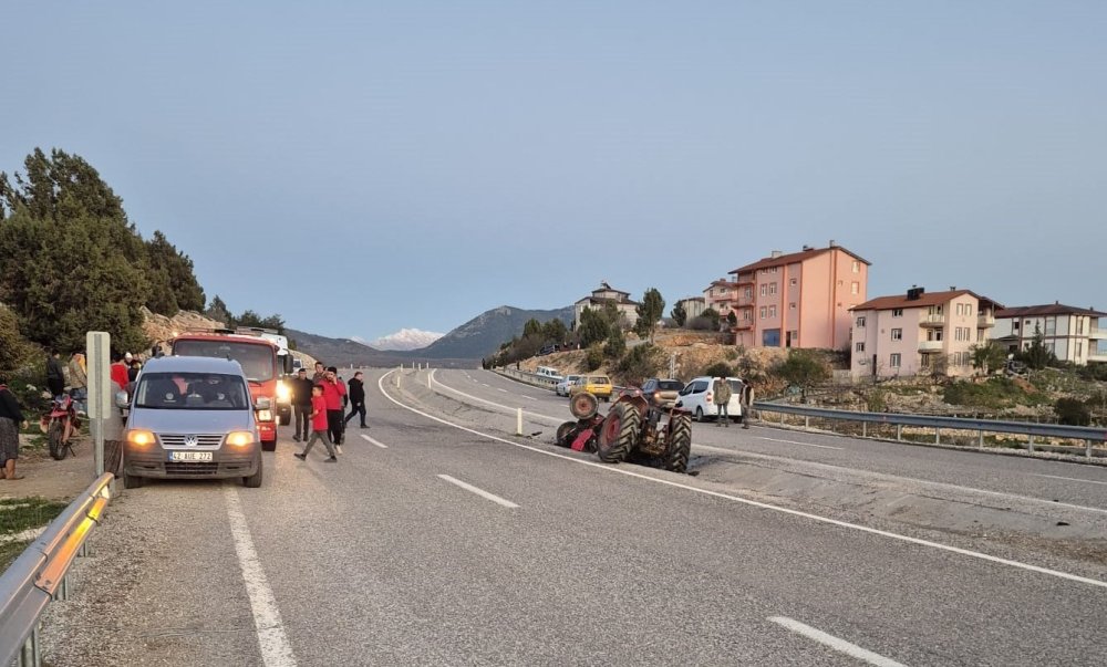 Konya'da traktör ikiye bölündü: 1 ölü, 1 yaralı