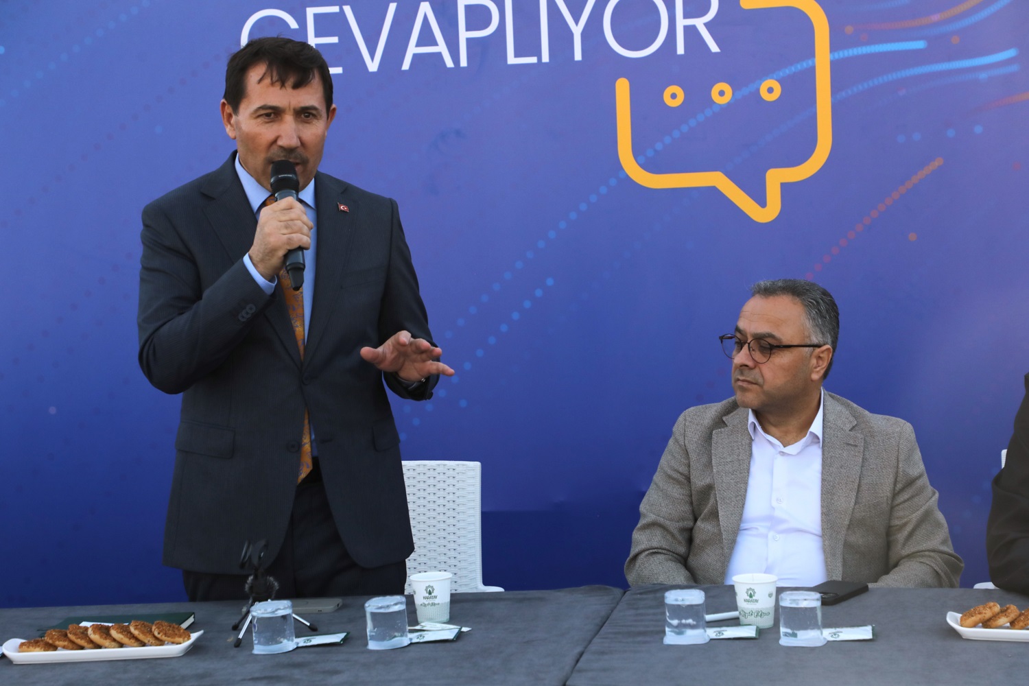 karataybelediyesivatandassoruyor-18.jpg