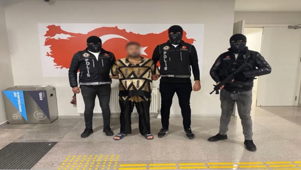 Kırmızı bültenle aranan 3 şüpheli, yurt dışında yakalandı