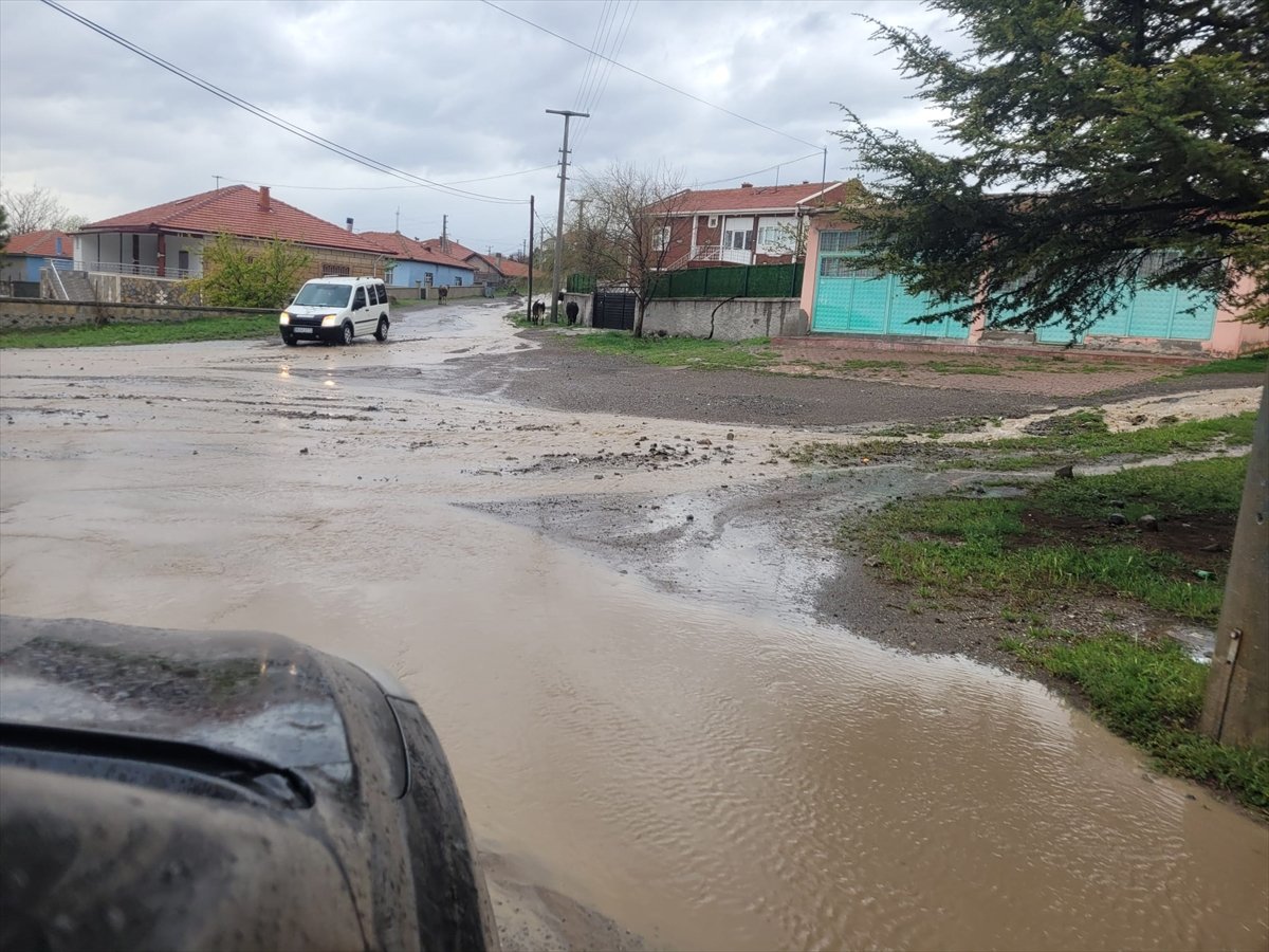 konyada-siddetli-yagis-su-baskinlarina-neden-oldu-3.jpg