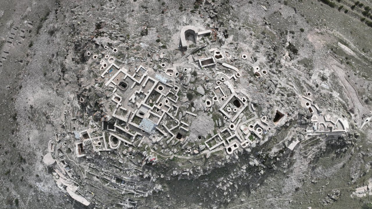 tarihi-gevale-kalesi-4.jpg