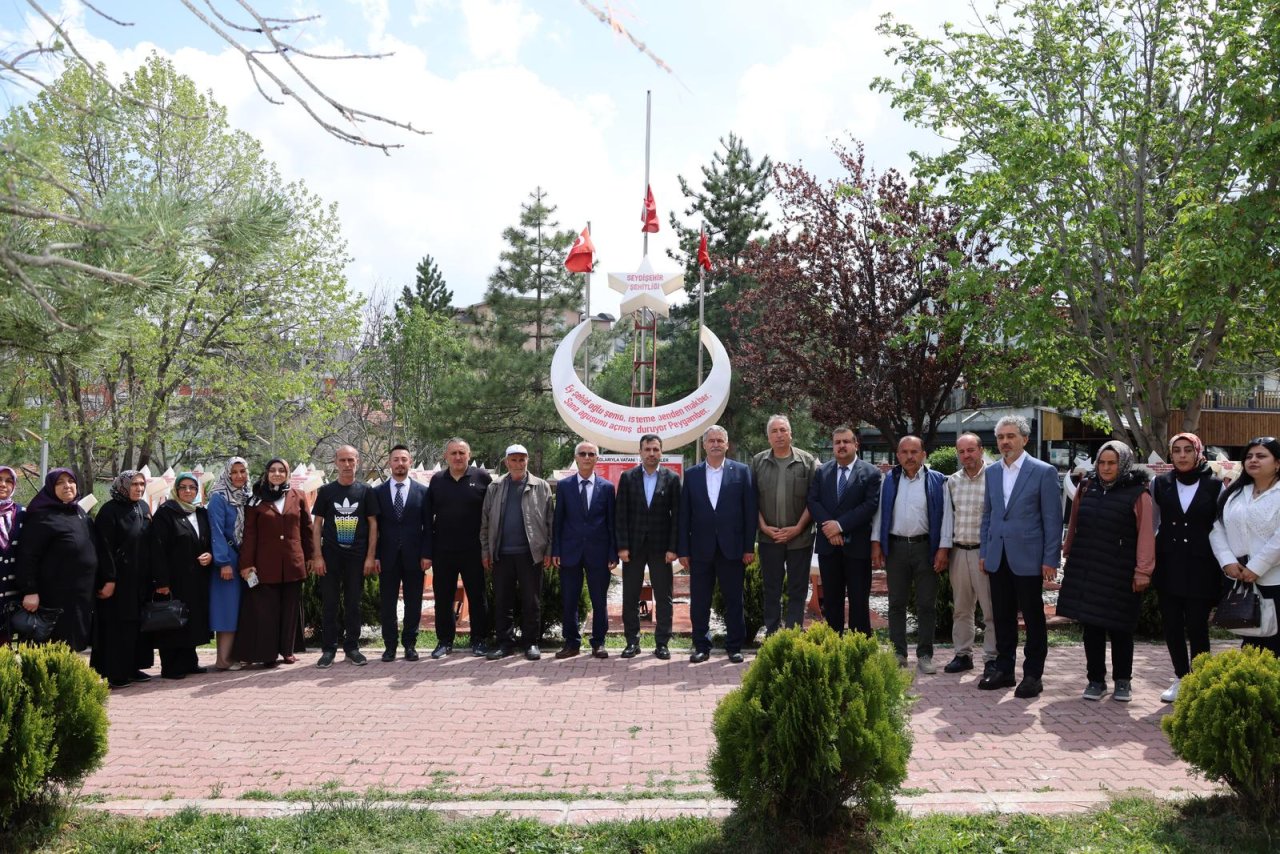 fatih-ozgokcen-seydisehirde-gonullere-dokundu-5.jpg