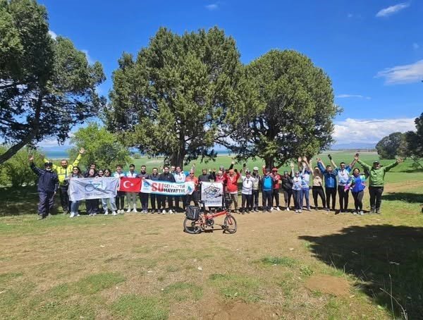 Beyşehir Gölü için pedal çevirdiler