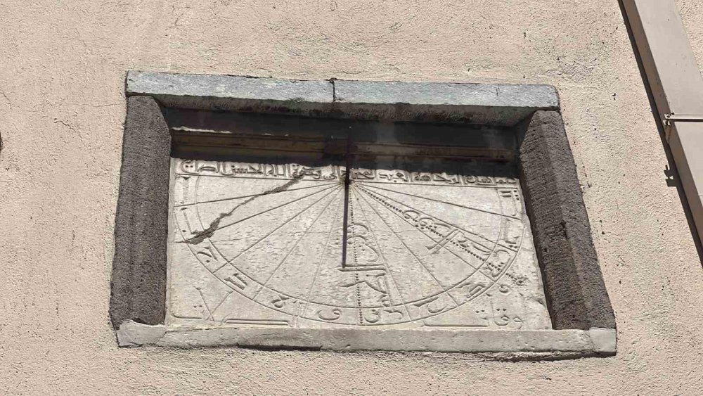 Konya'daki caminin bir benzeri daha yok! 616 yıldır gösteriyor