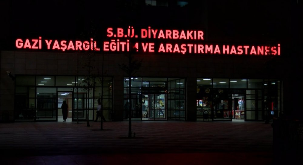 Avukat, silahlı saldırıda ayaklarından vuruldu