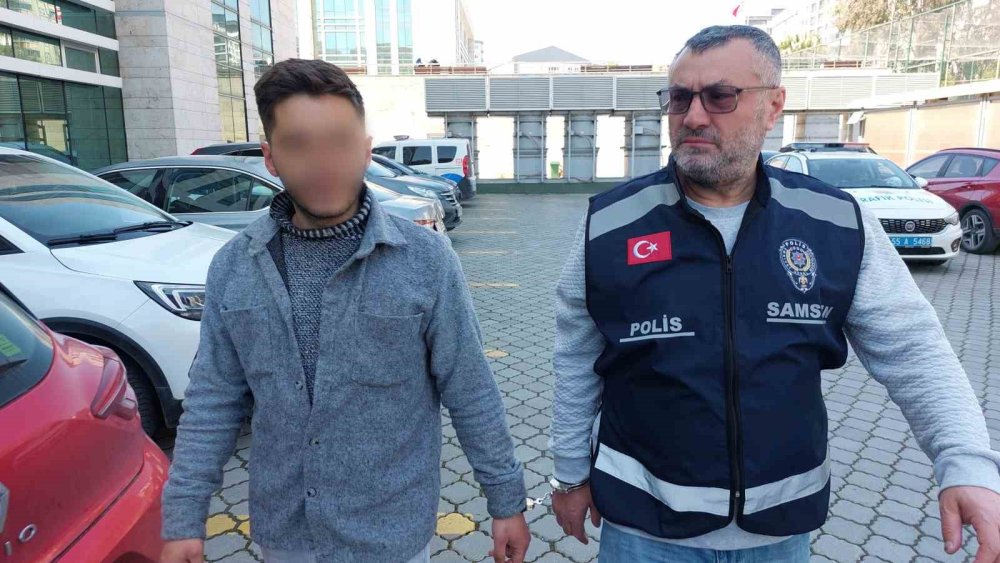 Babasını sopa ile darp etti