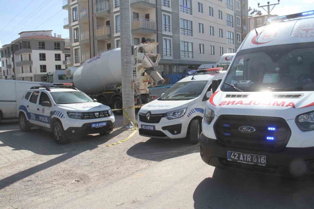 Konya'da feci kaza! Beton mikserinin altında kalan yaya hayatını kaybetti