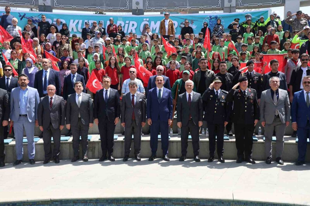 Konya’da Kültür Park'a giden çocuklar doyasıya eğlendi