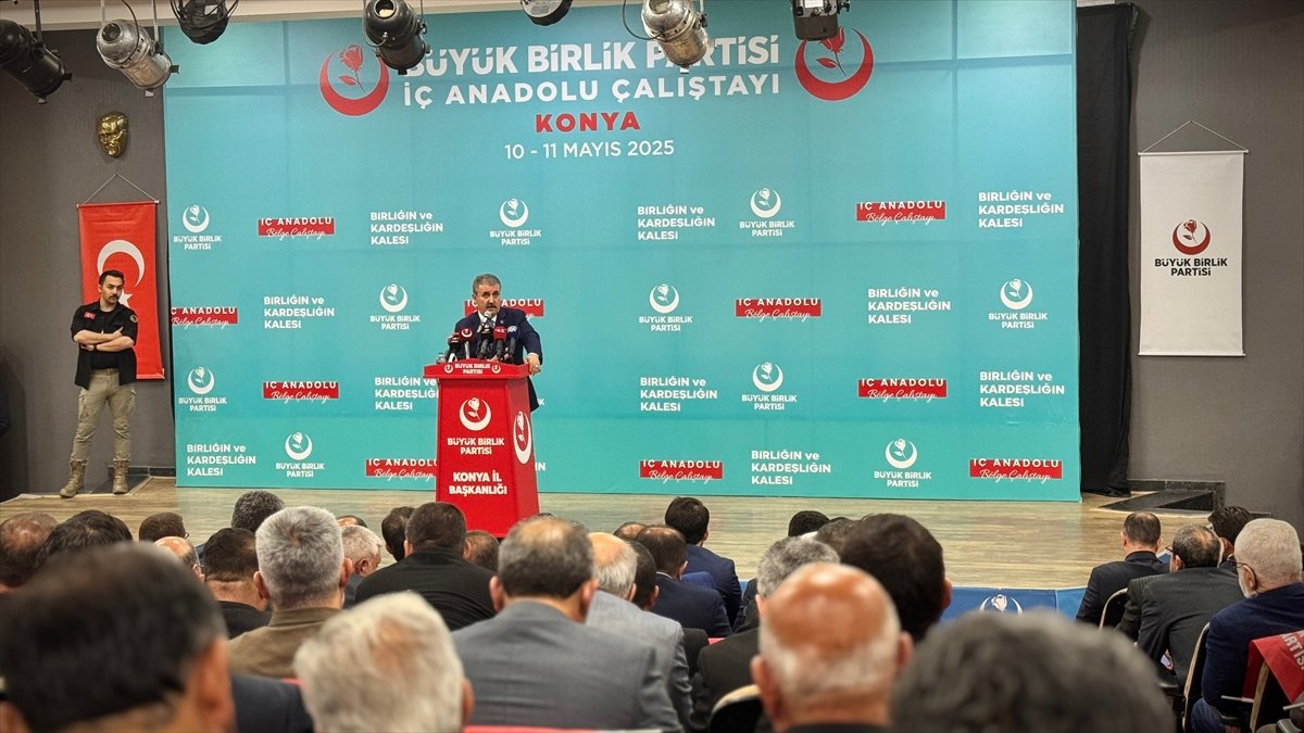 buyuk-birlik-partisi-bbp-genel-baskani-mustafa-destici-3.jpg
