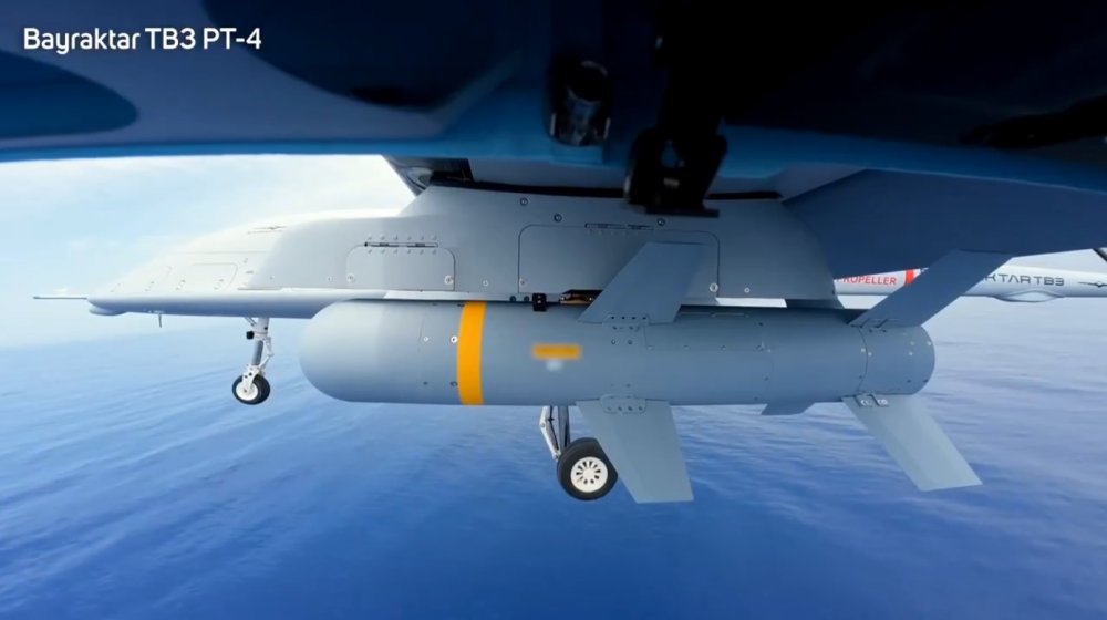 TCG Anadolu'dan havalanan Bayraktar TB3’ler hedefleri tam isabetle vurdu