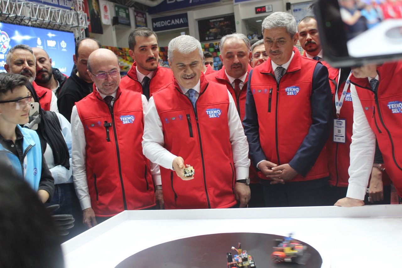 tekno-sel-2025-teknoloji-ve-robot-yarismasi-4.jpg