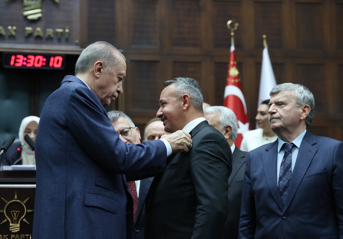 konya-milletvekili-hasan-ekici-ve-iki-belediye-baskani-ak-partiye-katildi-5.jpg