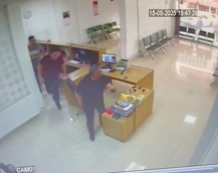 Konya'daki deprem zarar verdi