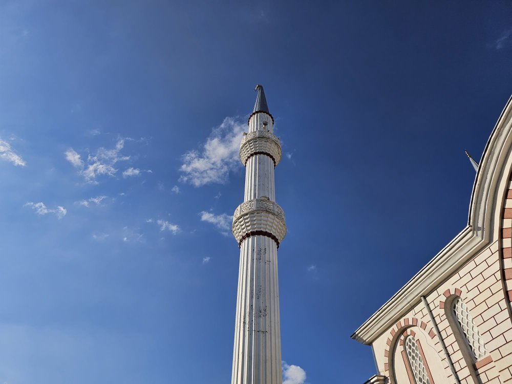 Konya'daki deprem zarar verdi