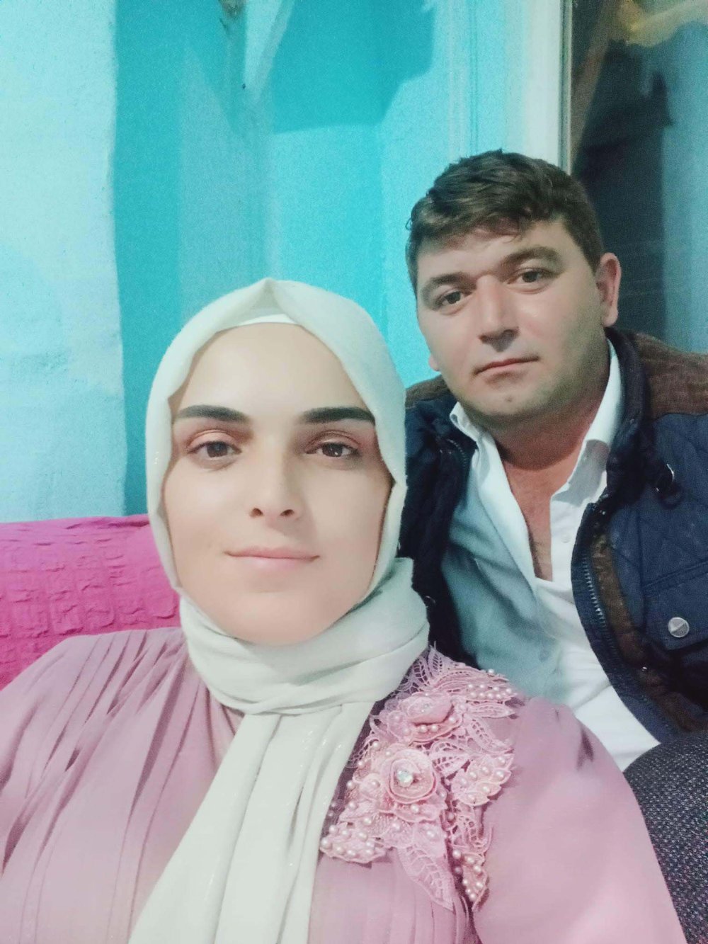 Tarladan dönen çift tabanca ile öldürüldü