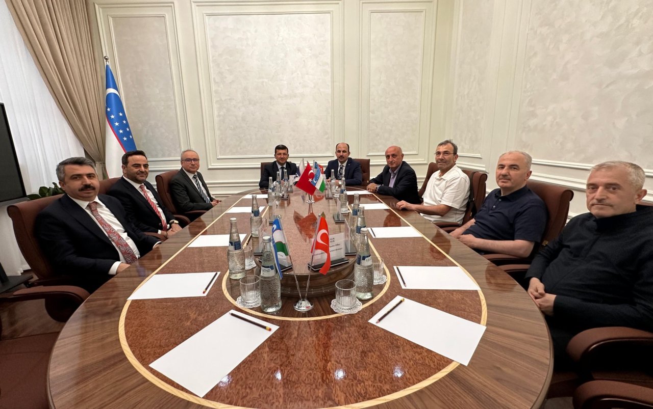 ugur-ibrahim-altay-ozbekistanin-semerkant-sehrinde-bir-dizi-ziyaret-gerceklestirdi-1.jpg