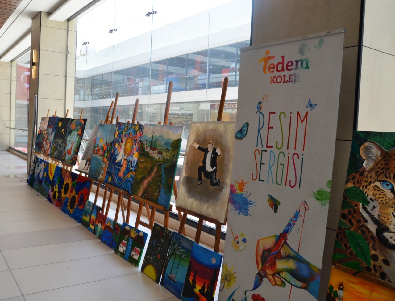 tedemli-ogrencilerin-resim-ve-ahsap-boyama-sergisine-ilgi-yogundu-1.jpg