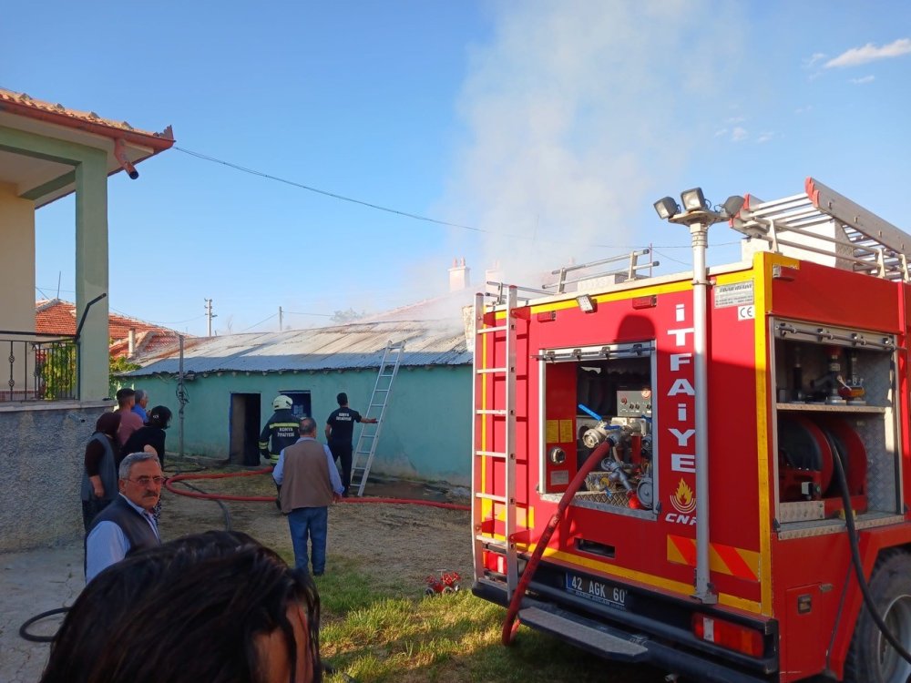 Çatıyı yaktı... Konya'da temizlik faciaya yol açtı