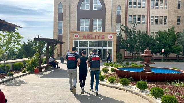 Köpeği motosiklete bağlayıp sürüklemişti! Gözaltına alındı