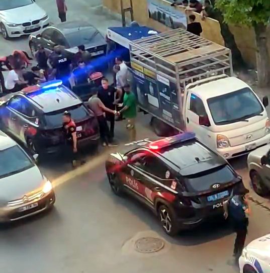 Park yeri kavgasında 1 kişi bıçaklandı