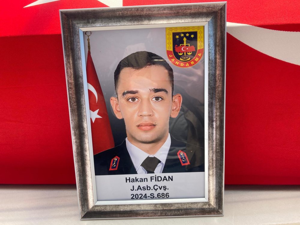 Girdiği derede boğulan astsubay, toprağa verildi