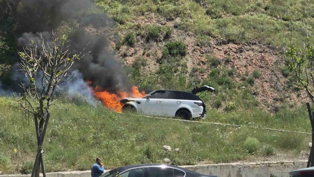 Ankara-Konya yolunda alev alev yandı