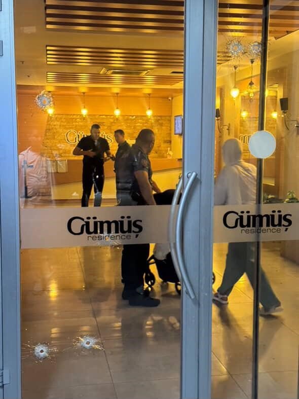 Dönerci ve rezidansa kurşun yağmuru