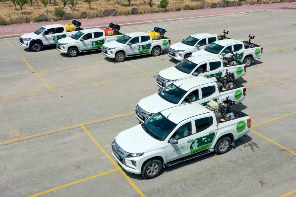 Meram’dan yoğun ilaçlama seferberliği