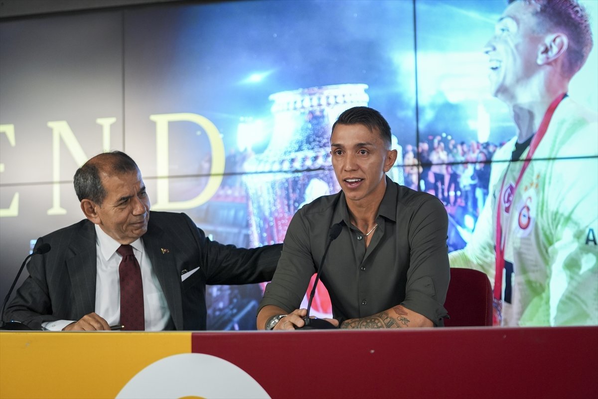 son-dakika-fernando-muslera-galatasaraya-veda-etti.jpg