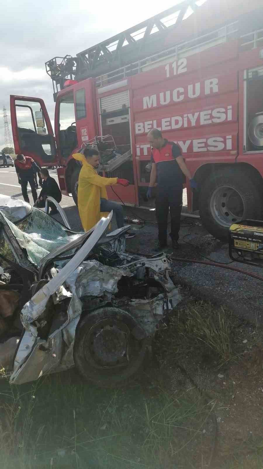 Konya plakalı süt tankeri ile otomobil çarpıştı: 2 ölü