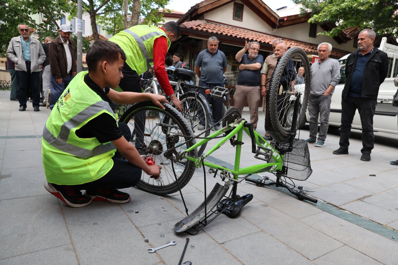 konyada-ucretsiz-bisiklet-tamiri-icin-son-saatler-1.jpg