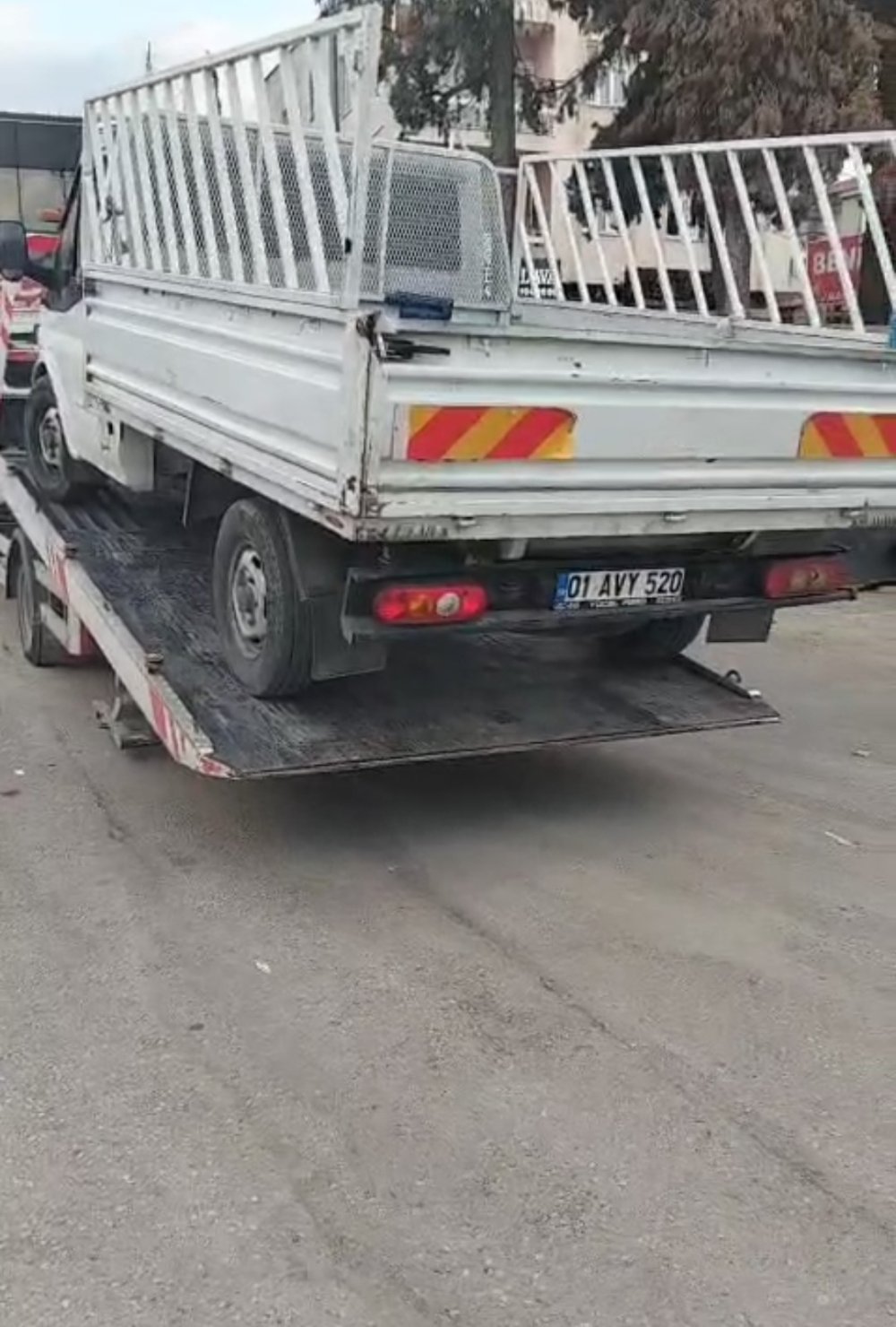 Ters yöne girip kadın şoföre hakaret etti, ehliyetsiz çıktı: 43 bin TL ceza kesildi