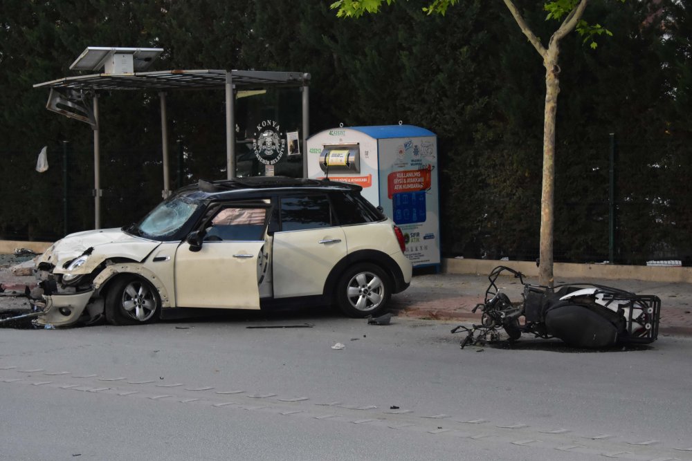 Konya merkezde motokuryenin hayatını kaybettiği kaza kamerada