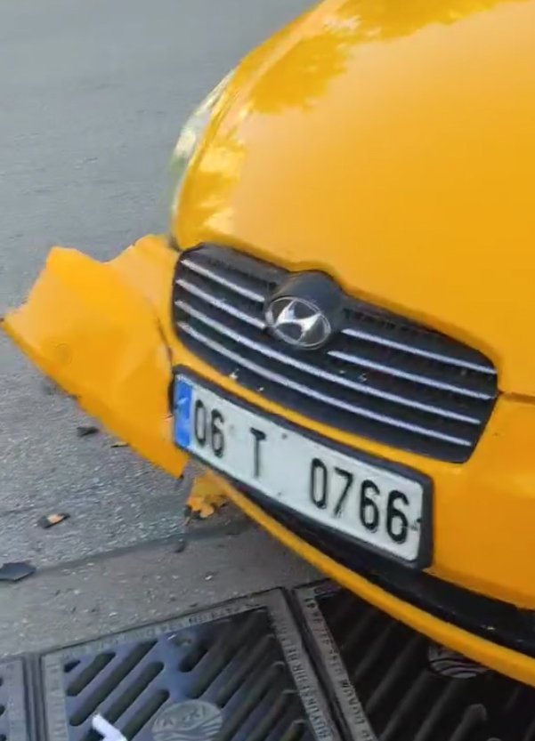 Baba- oğul, sürücüyü darbetti